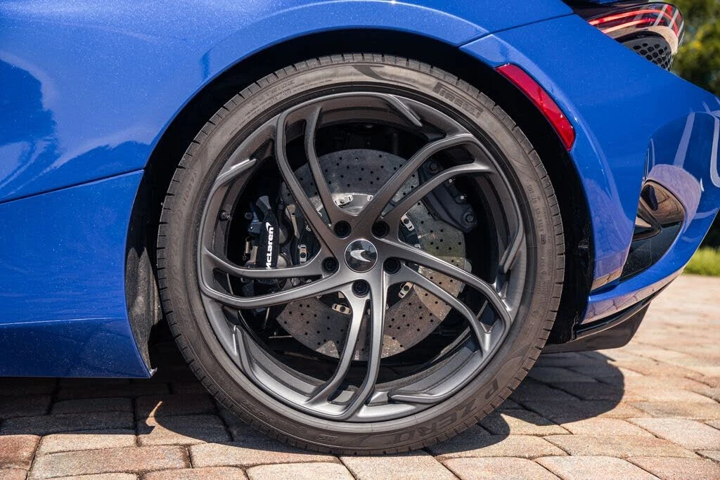 2024 McLaren 750S Spider - Image 16 of 31