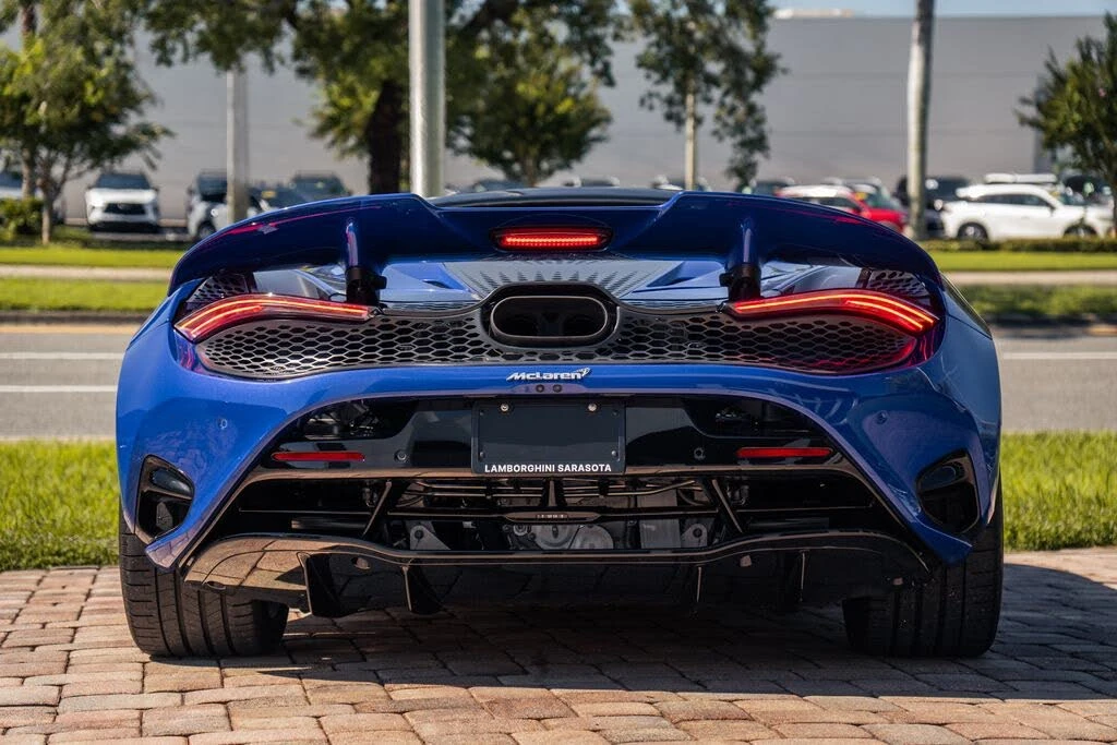 2024 McLaren 750S Spider - Image 4 of 31