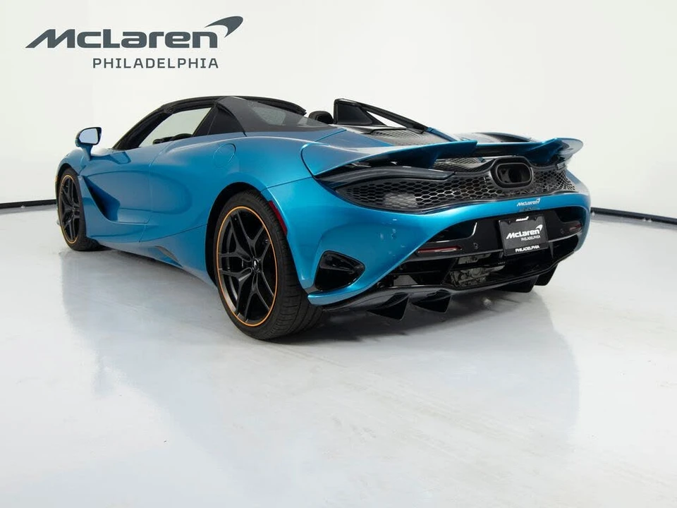 2024 McLaren 750S Spider - Image 8 of 31