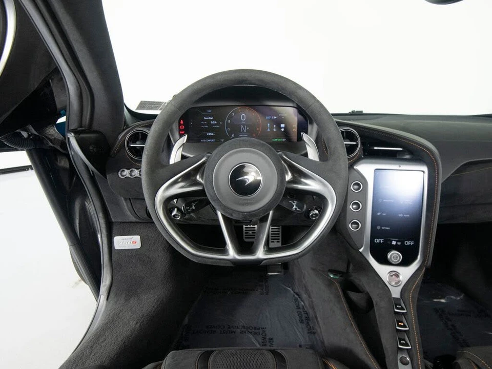 2024 McLaren 750S Spider - Image 18 of 31