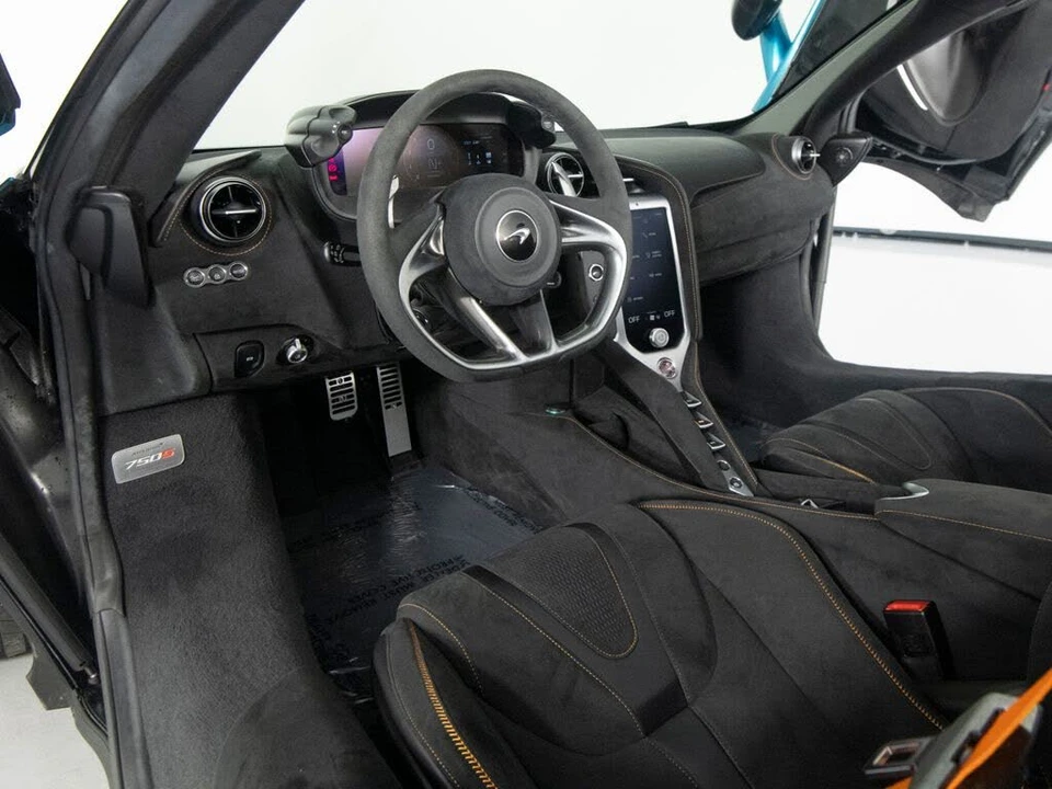 2024 McLaren 750S Spider - Image 17 of 31