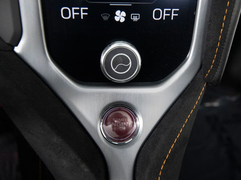 2024 McLaren 750S Spider - Image 26 of 31