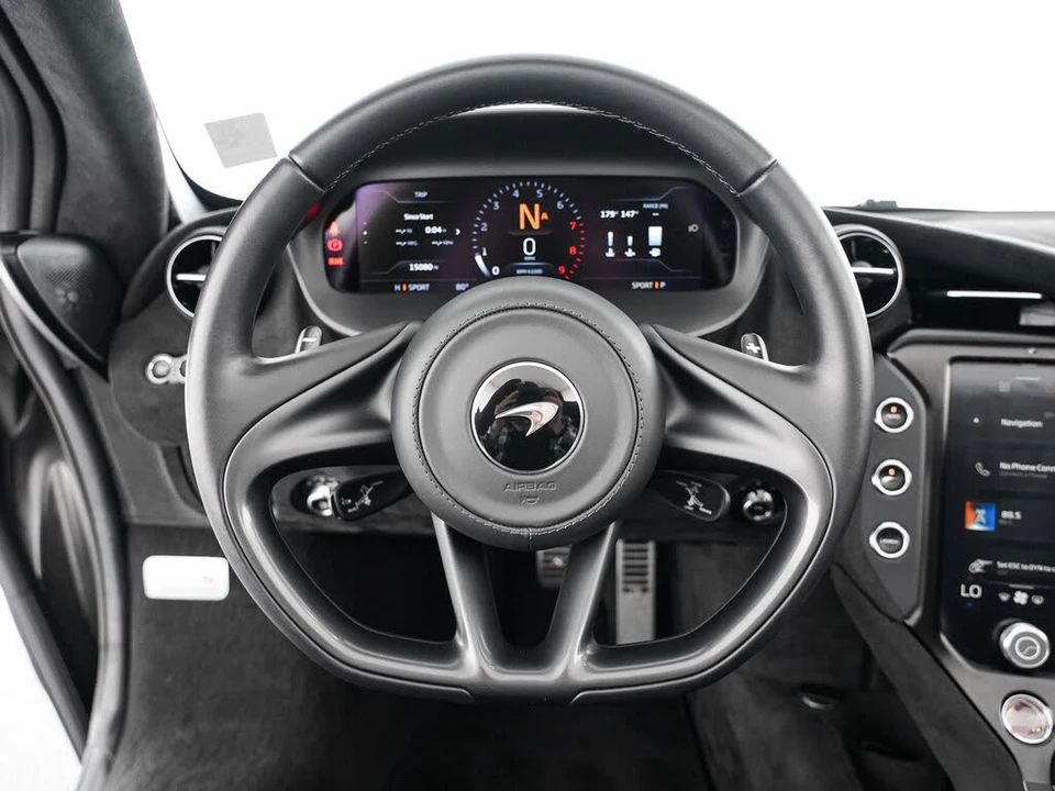 2024 McLaren 750S Spider - Image 21 of 31