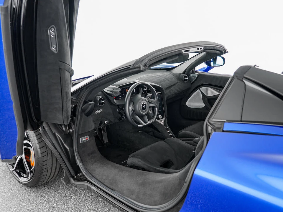 2024 McLaren 750S Spider - Image 22 of 31