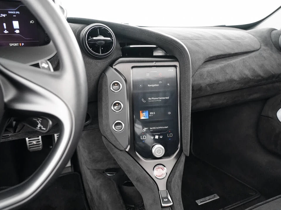 2024 McLaren 750S Spider - Image 8 of 31