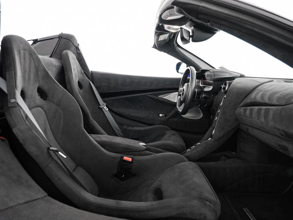 2024 McLaren 750S Spider - Image 29 of 31