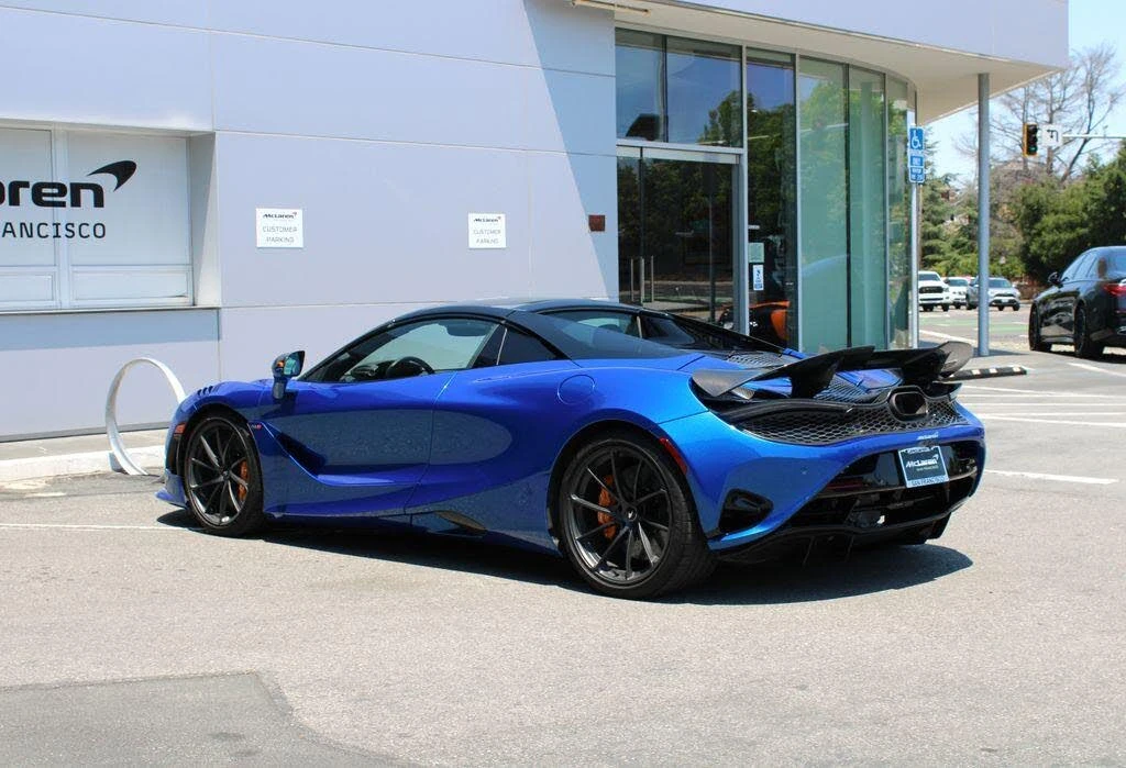 2024 McLaren 750S Spider - Image 28 of 31