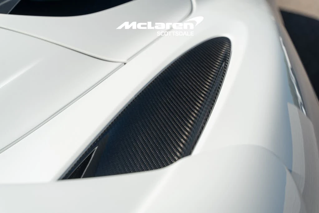 2024 McLaren 750S Spider - Image 22 of 31