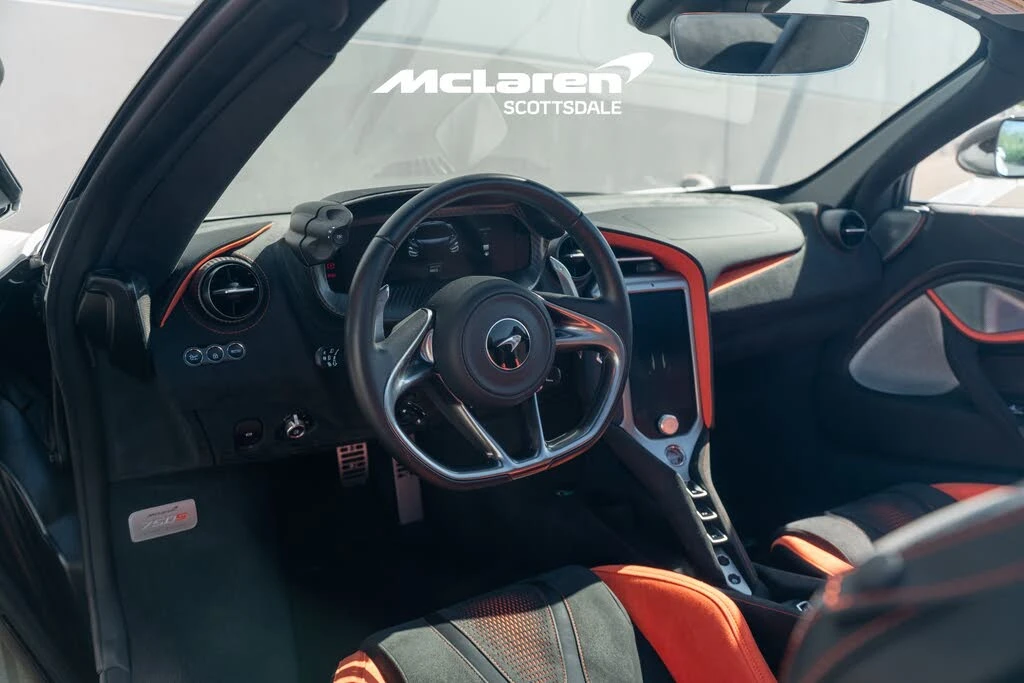 2024 McLaren 750S Spider - Image 13 of 31