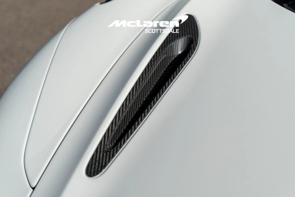 2024 McLaren 750S Spider - Image 23 of 31