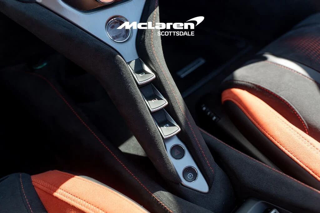 2024 McLaren 750S Spider - Image 16 of 31
