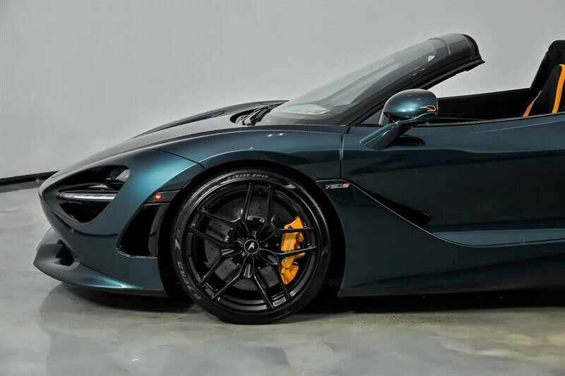 2024 McLaren 750S Spider - Image 7 of 31