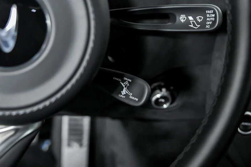 2024 McLaren 750S Spider - Image 30 of 31