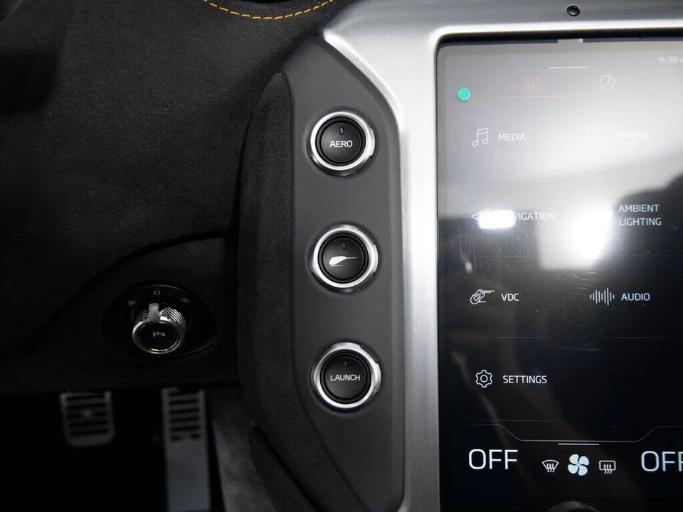 2024 McLaren 750S Spider - Image 19 of 31