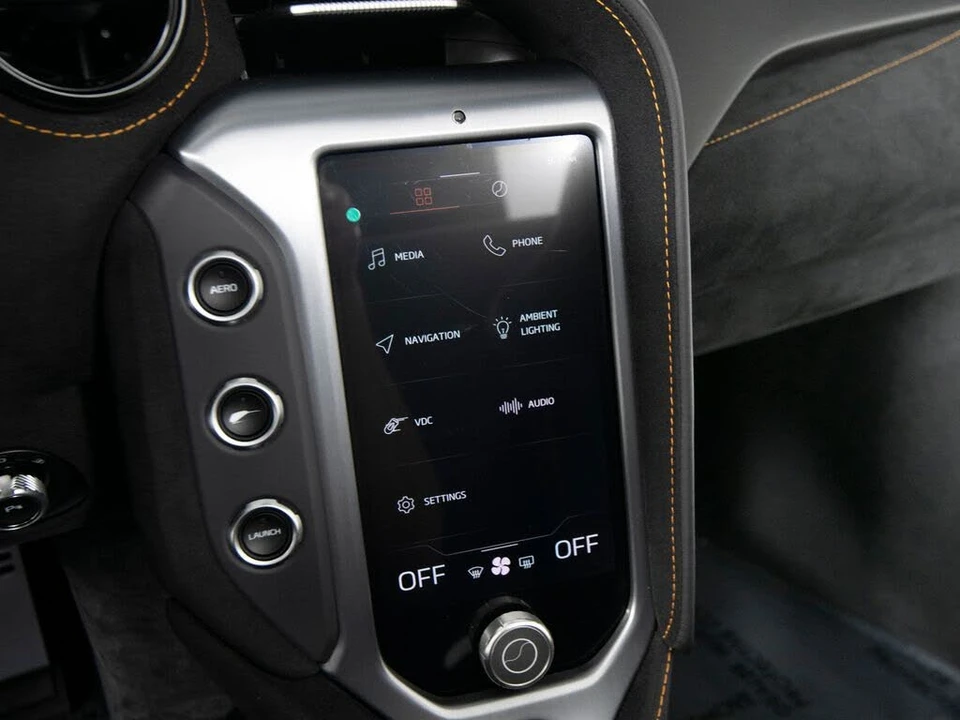2024 McLaren 750S Spider - Image 20 of 31