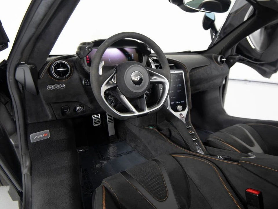 2024 McLaren 750S Spider - Image 15 of 31
