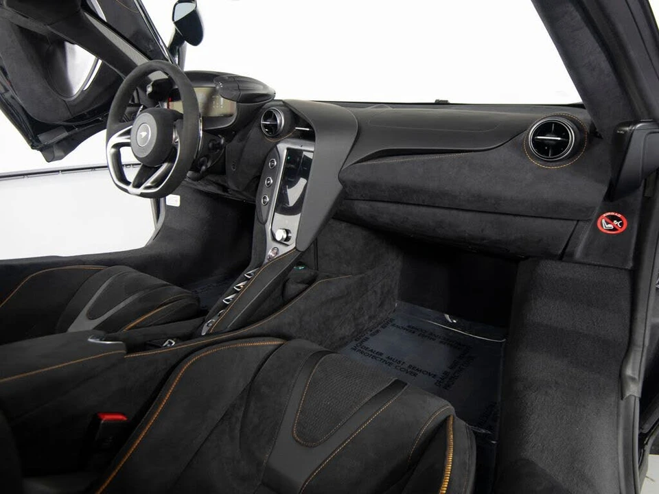2024 McLaren 750S Spider - Image 27 of 31