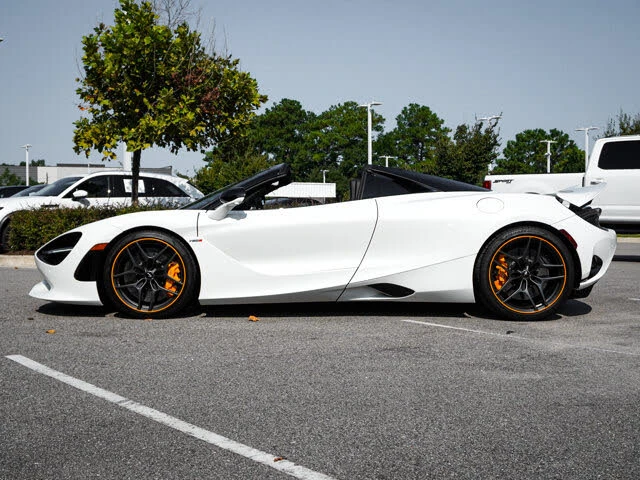 2024 McLaren 750S Spider - Image 8 of 31