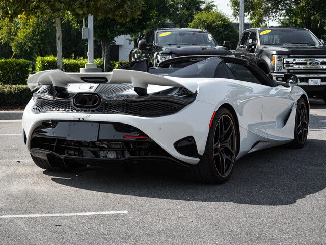 2024 McLaren 750S Spider - Image 12 of 31