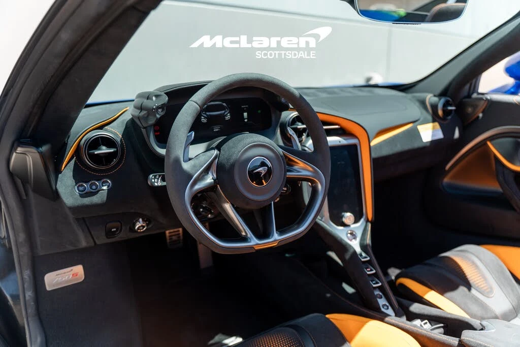 2024 McLaren 750S Spider - Image 13 of 31
