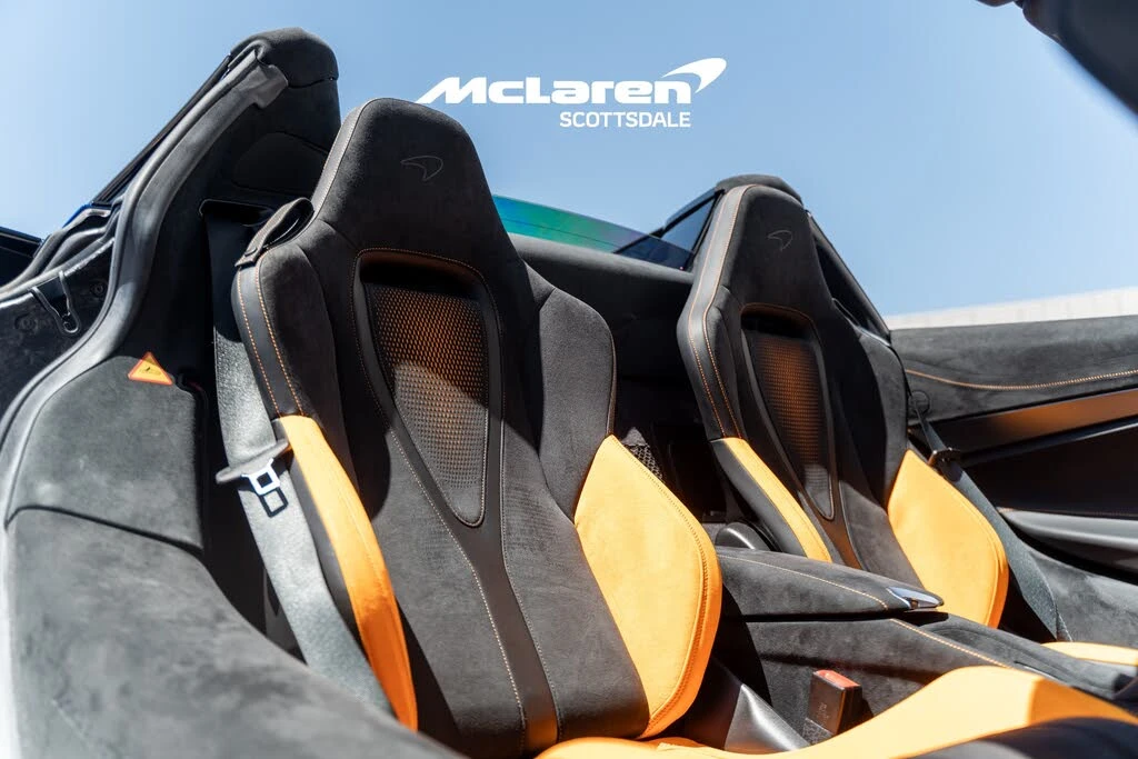 2024 McLaren 750S Spider - Image 12 of 31