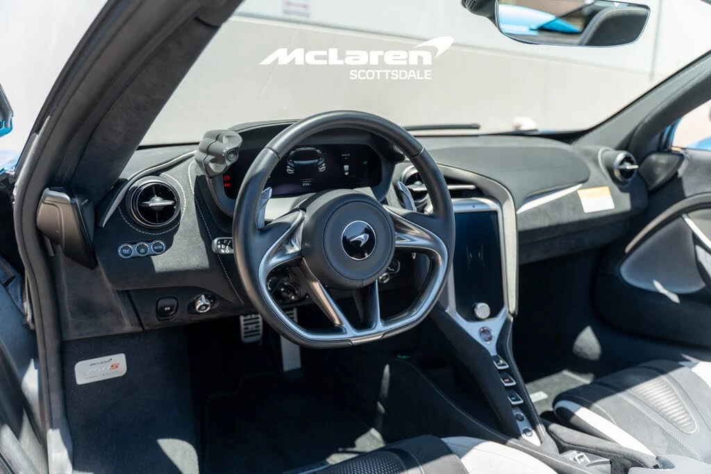 2024 McLaren 750S Spider - Image 13 of 31
