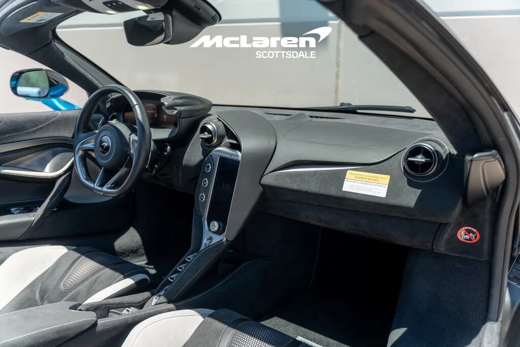 2024 McLaren 750S Spider - Image 17 of 31