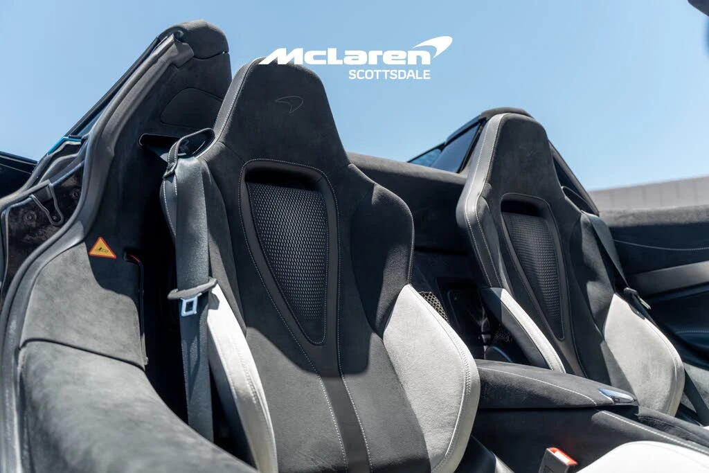 2024 McLaren 750S Spider - Image 12 of 31