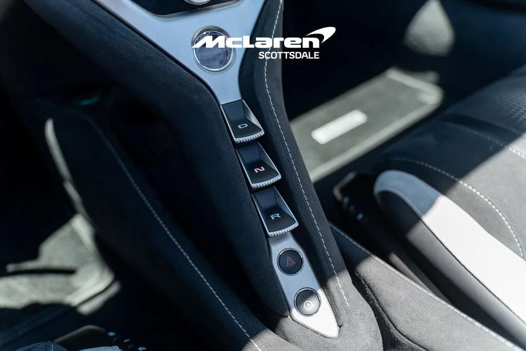 2024 McLaren 750S Spider - Image 16 of 31