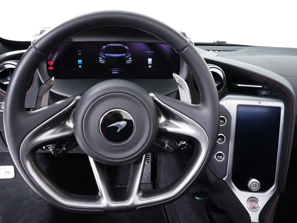 2024 McLaren 750S Spider - Image 22 of 31