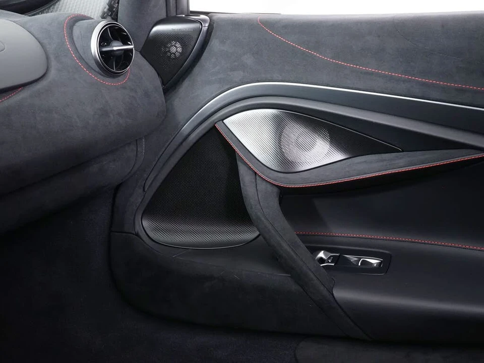 2024 McLaren 750S Spider - Image 24 of 31