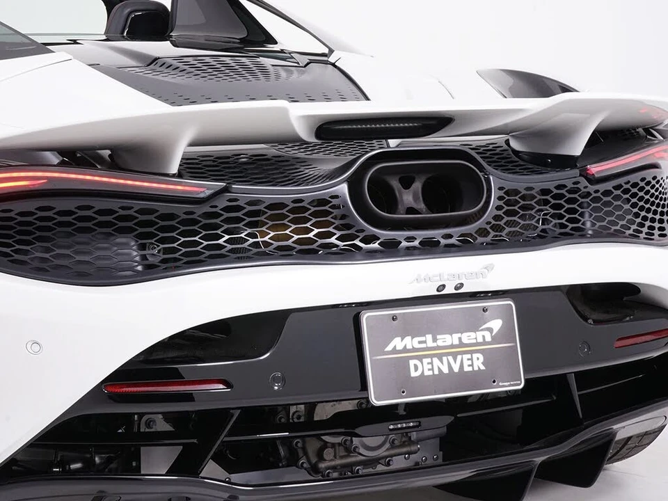 2024 McLaren 750S Spider - Image 21 of 31