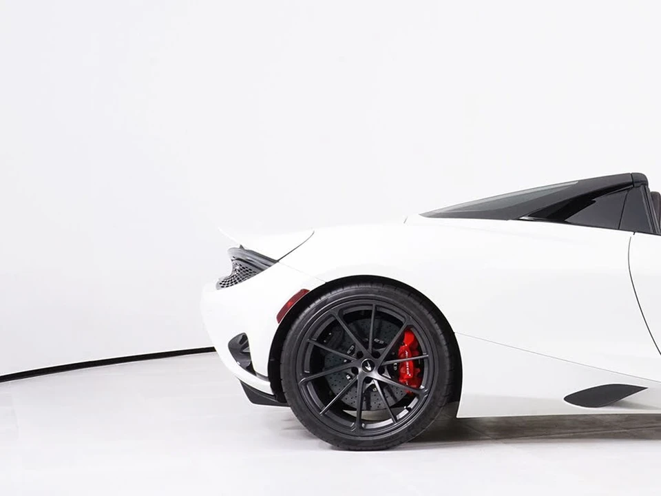 2024 McLaren 750S Spider - Image 13 of 31