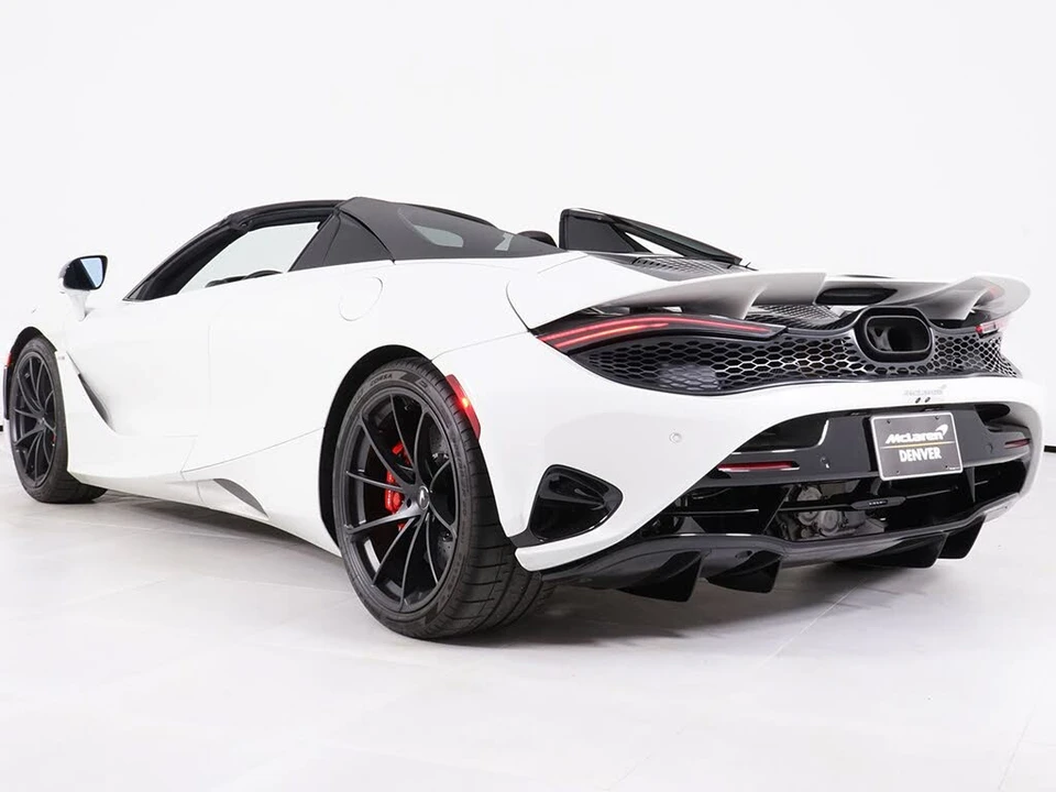 2024 McLaren 750S Spider - Image 20 of 31