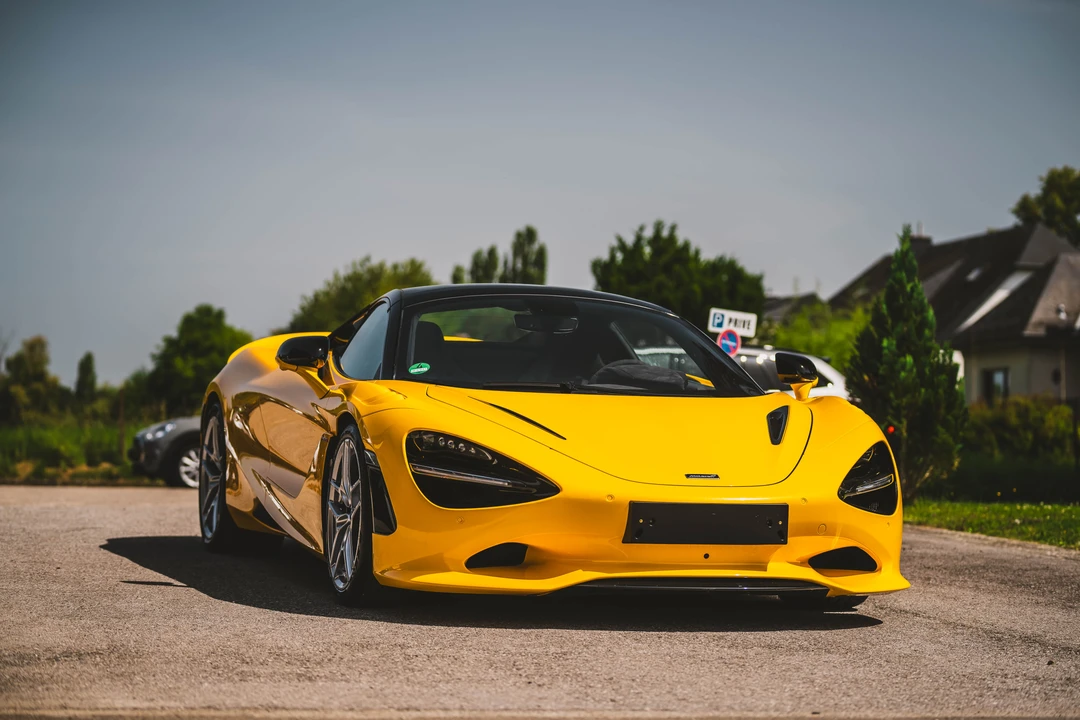 2024 McLaren 750S Spider - Image 9 of 31