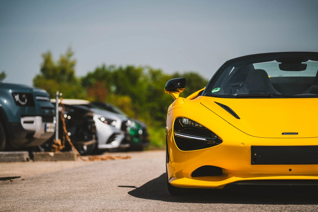 2024 McLaren 750S Spider - Image 17 of 31