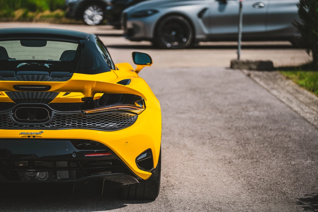 2024 McLaren 750S Spider - Image 30 of 31