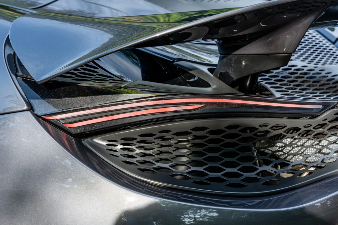 2024 McLaren 750S Spider - Image 23 of 31