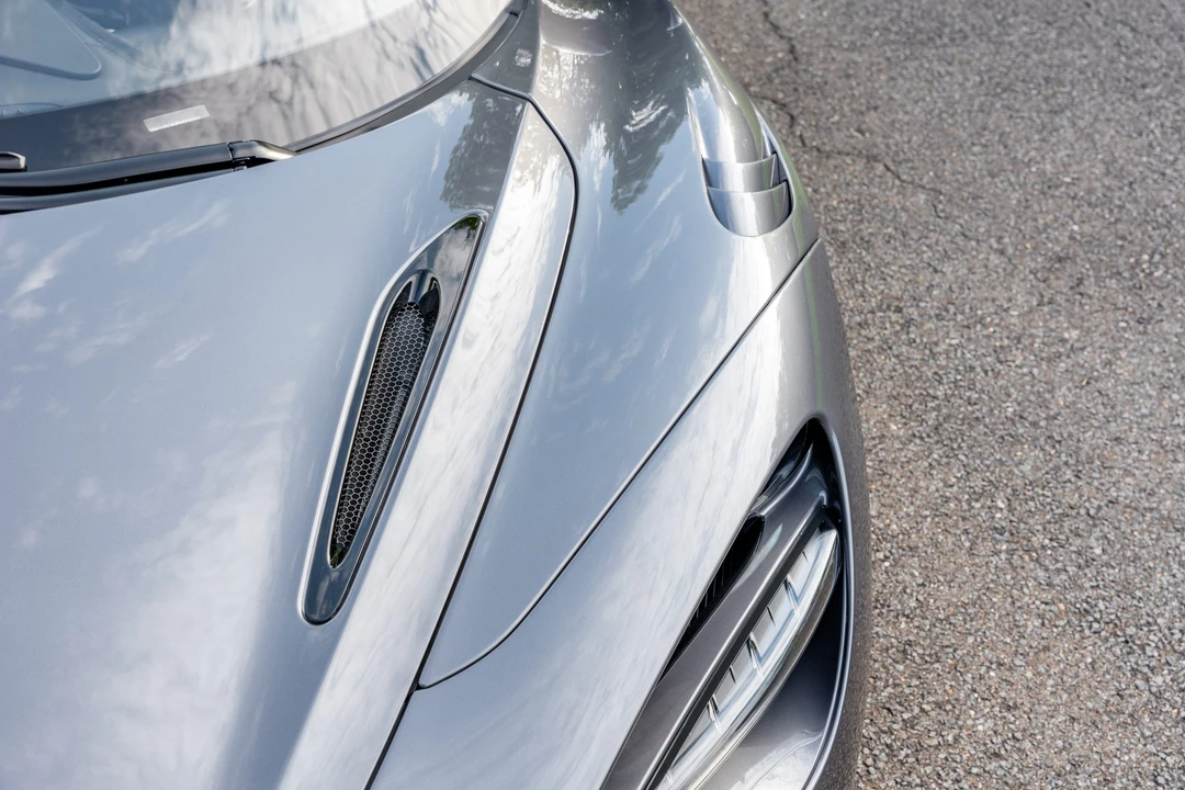 2024 McLaren 750S Spider - Image 30 of 31