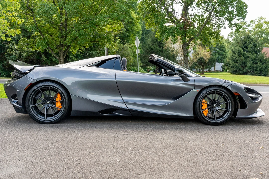 2024 McLaren 750S Spider - Image 4 of 31