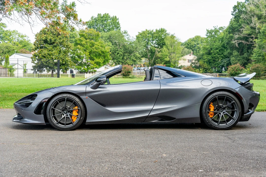 2024 McLaren 750S Spider - Image 8 of 31