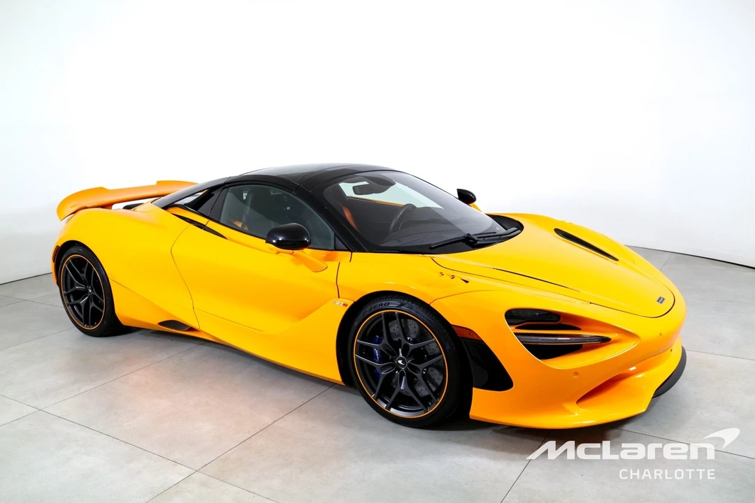 2024 McLaren 750S Spider - Image 3 of 12