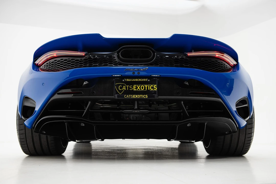 2024 McLaren 750S Spider - Image 19 of 31