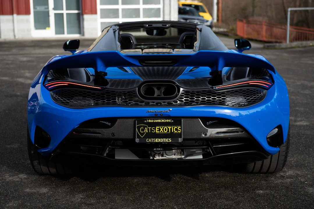 2024 McLaren 750S Spider - Image 29 of 31