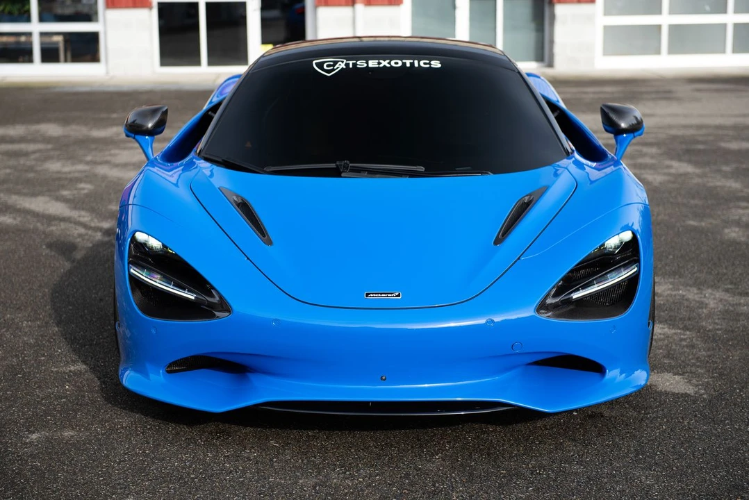 2024 McLaren 750S Spider - Image 2 of 14
