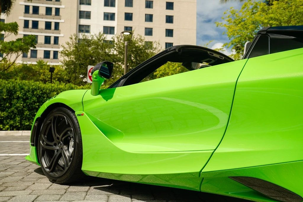 2024 McLaren 750S Spider - Image 16 of 21