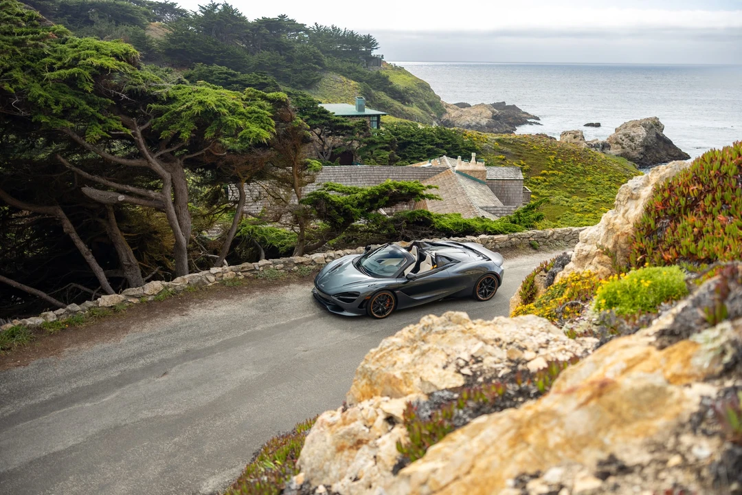 2024 McLaren 750S Spider - Image 17 of 31