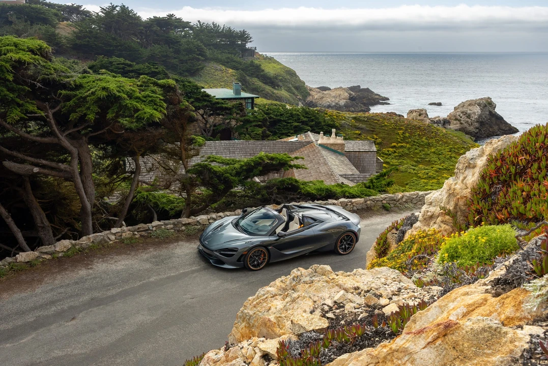 2024 McLaren 750S Spider - Image 18 of 31