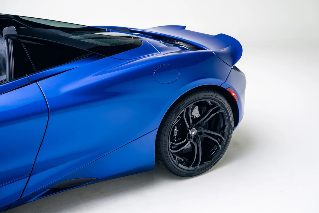 2024 McLaren 750S Spider - Image 19 of 21