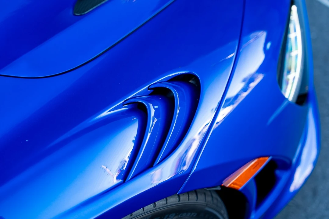 2024 McLaren 750S Spider - Image 13 of 21